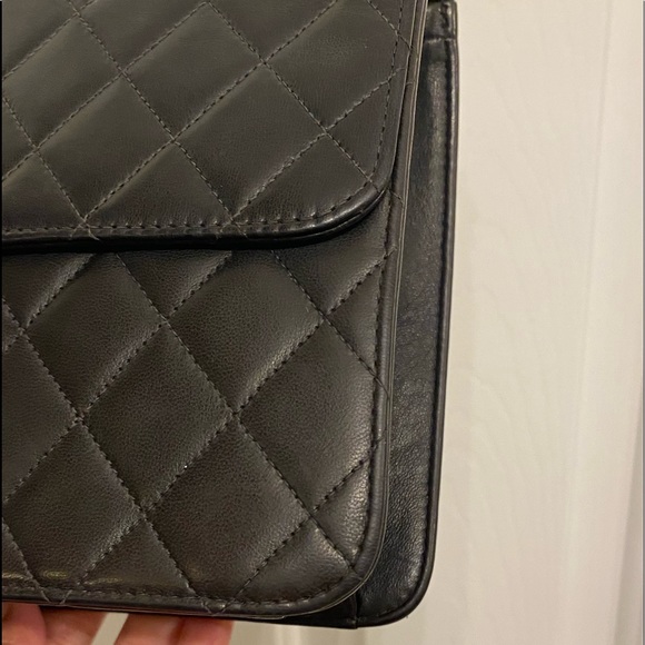 Authentic Chanel Lambskin Quilted Medium Single Flap - Picture 9 of 17